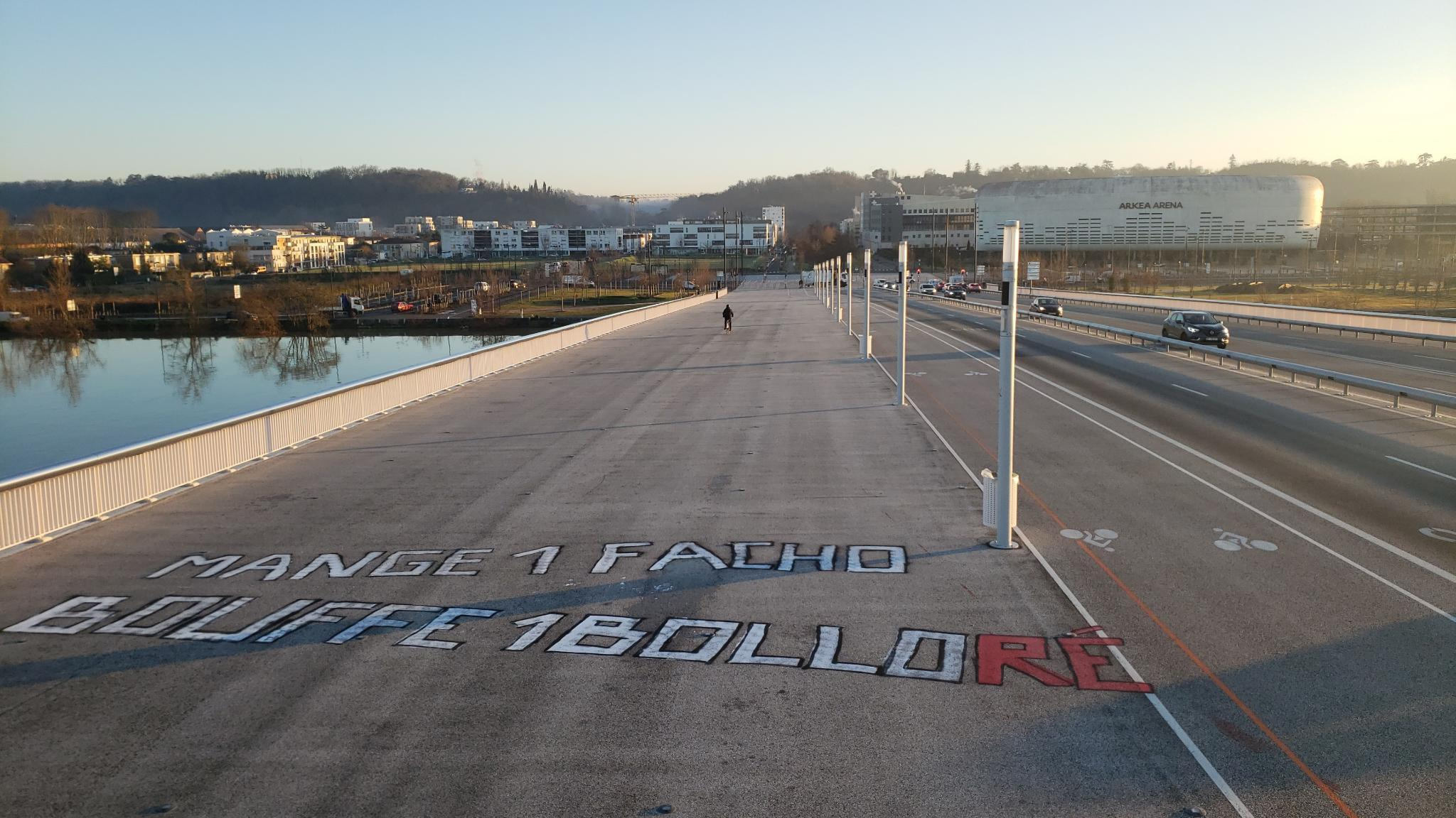 Bordeaux – De multiples actions tout au long du weekend : Arkea Arena, local du RN, Relay, librairies, etc