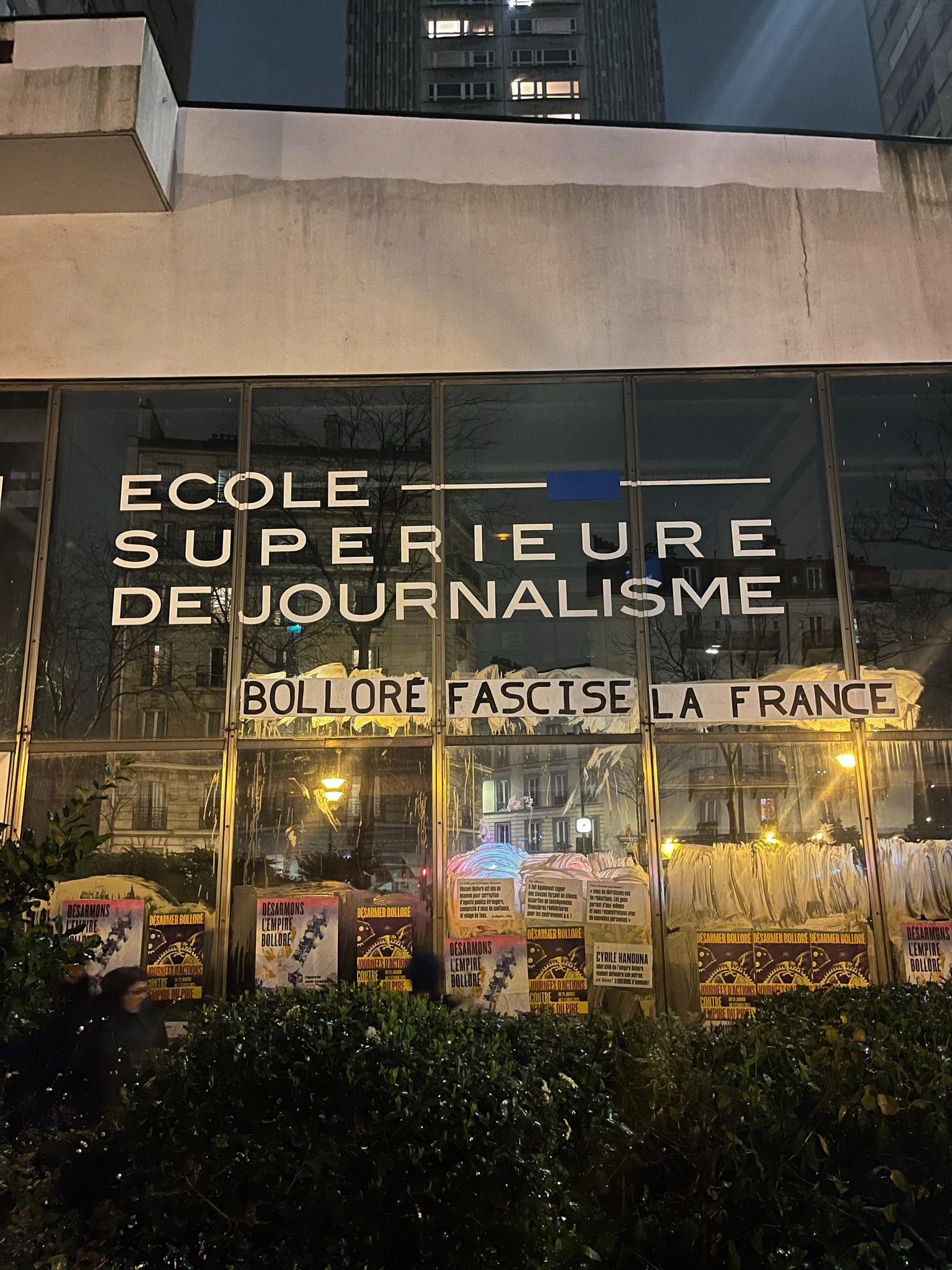 Fermeture de l'ESJ Paris suite à une intervention antifasciste